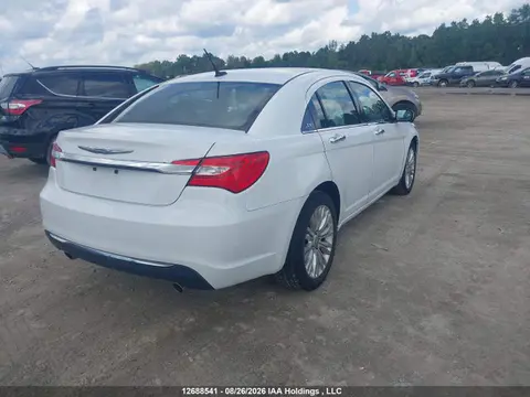 2014 Chrysler 200 Limited VIN 1C3CCBCG9EN121410 фото 4