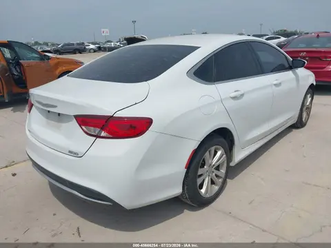 2015 Chrysler 200 Limited VIN 1C3CCCAB5FN578763 фото 4