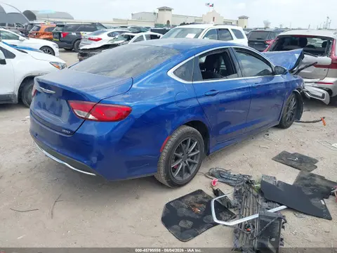 2015 Chrysler 200 Limited VIN 1C3CCCAB2FN554470 фото 4