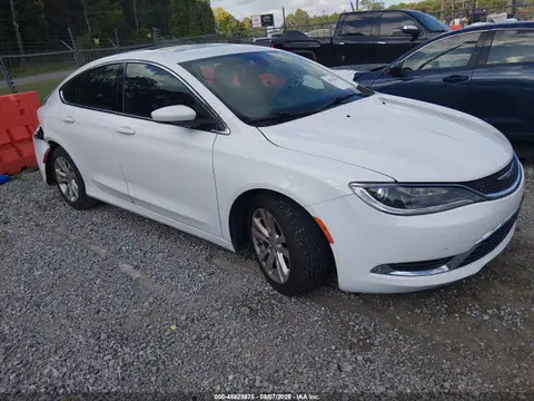 1C3CCCAB7FN679268 — 2015 Chrysler 200 Limited, Задняя часть (Rear), фото до ремонта