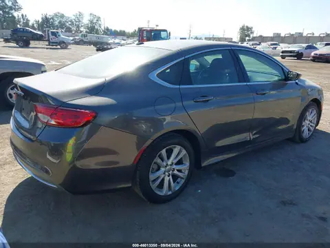 2015 Chrysler 200 Limited VIN 1C3CCCAB0FN682061 фото 4
