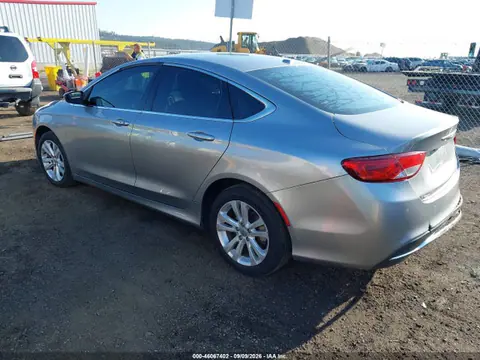 2015 Chrysler 200 Limited VIN 1C3CCCAB0FN723952 фото 3
