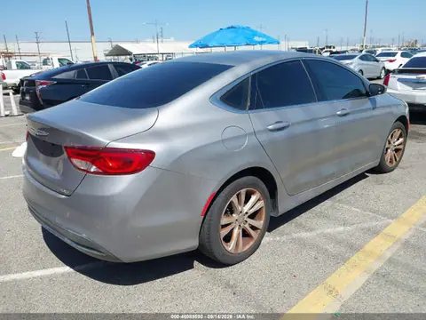 2015 Chrysler 200 Limited VIN 1C3CCCAB7FN733829 фото 4