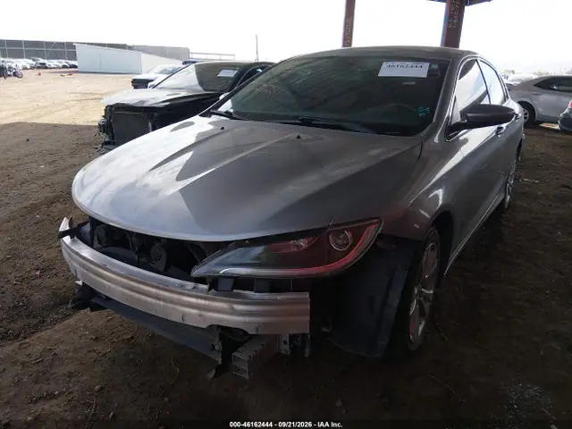 2015 Chrysler 200 Limited VIN 1C3CCCAB8FN601100 фото 2