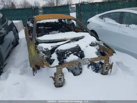 1C3CCCABXGN194575 — 2016 Chrysler 200 Limited, Полный пожар (Total Burn), фото до ремонта