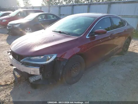 2016 Chrysler 200 Limited VIN 1C3CCCAB8GN192937 фото 2