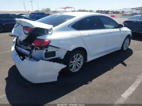 2016 Chrysler 200 Limited VIN 1C3CCCAB4GN119984 фото 4