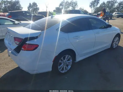 2016 Chrysler 200 Limited VIN 1C3CCCAB2GN101225 фото 4