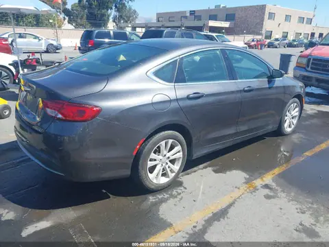 2016 Chrysler 200 Limited VIN 1C3CCCAB9GN107863 фото 4