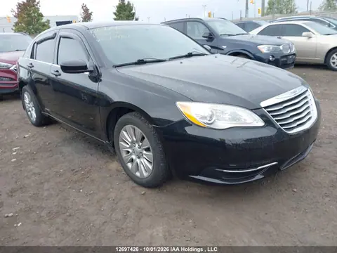 1C3CCBAB2EN104861 — 2014 Chrysler 200 LX, Задняя часть, фото до ремонта