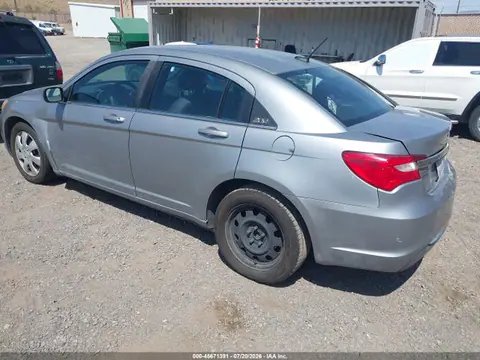 2014 Chrysler 200 LX VIN 1C3CCBAB4EN122679 фото 3