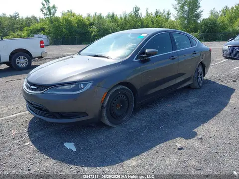 2015 Chrysler 200 LX VIN 1C3CCCFB2FN682457 фото 2