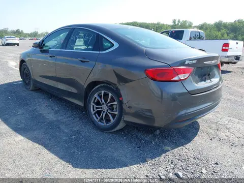 2015 Chrysler 200 LX VIN 1C3CCCFB2FN682457 фото 3