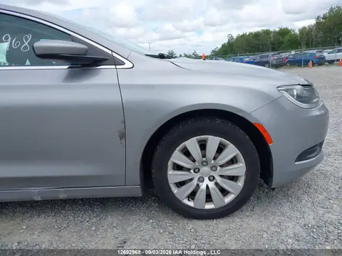 2015 Chrysler 200 LX VIN 1C3CCCFB2FN549973 фото 18