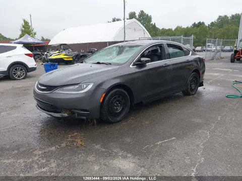 2016 Chrysler 200 LX VIN 1C3CCCFB7GN197782 фото 2
