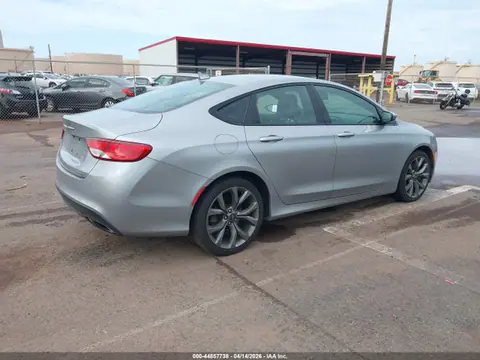2015 Chrysler 200 S VIN 1C3CCCBG1FN653274 фото 4