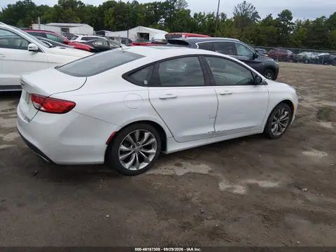 2015 Chrysler 200 S VIN 1C3CCCBG2FN706810 фото 4