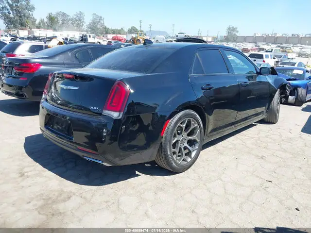 2C3CCABG1FH926906 — 2015 Chrysler 300 300S, фото 4 с аукциона IAAI 30.09.2026, Передняя часть