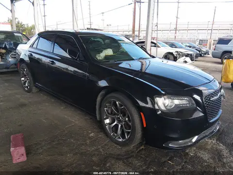 2C3CCABG1FH803140 — 2015 Chrysler 300 300S, Передняя часть слева (Left Front), фото до ремонта