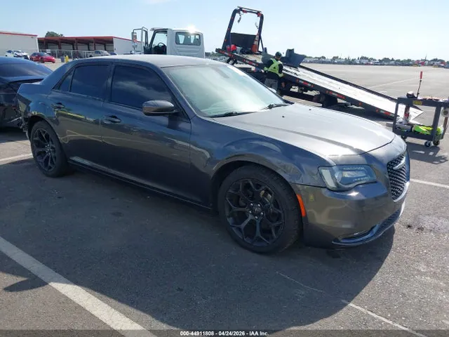 2019 Chrysler 300 300s VIN 2C3CCABG3KH682847 фото 1