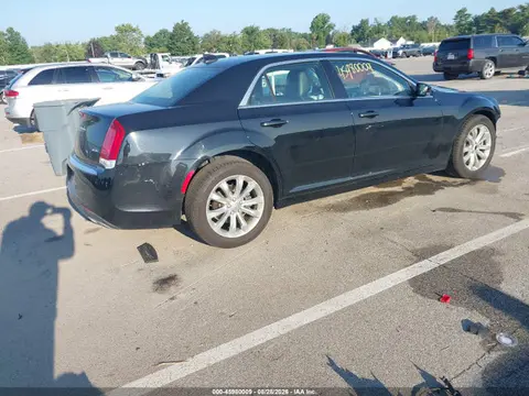 2017 Chrysler 300 Limited Awd VIN 2C3CCARG7HH506866 фото 4