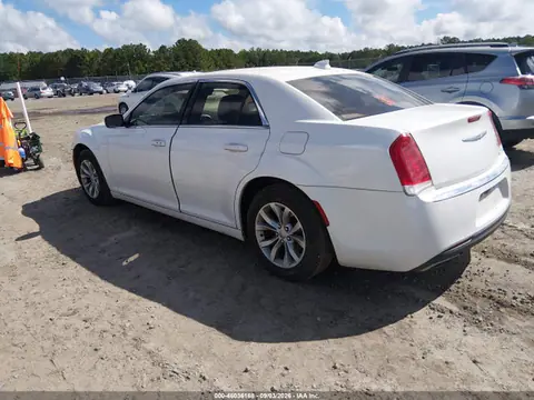 2015 Chrysler 300 Limited VIN 2C3CCAAG5FH931673 фото 3