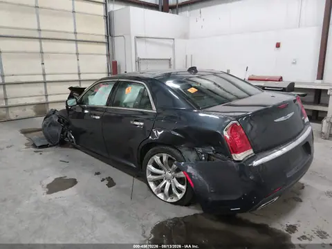 2018 Chrysler 300 Limited VIN 2C3CCAEG8JH324461 фото 3