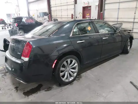2018 Chrysler 300 Limited VIN 2C3CCAEG8JH324461 фото 4