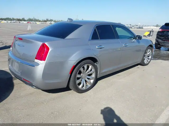 2018 Chrysler 300 Limited VIN 2C3CCAEG1JH301524 фото 4