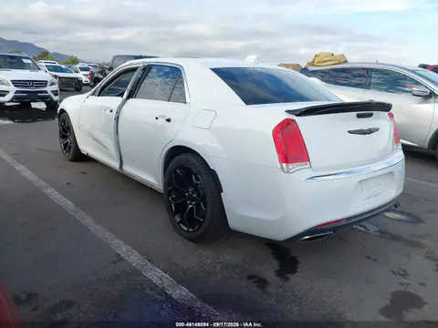 2020 Chrysler 300 Limited VIN 2C3CCAEGXLH128041 фото 3