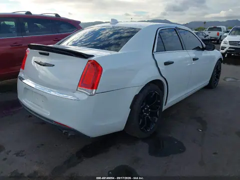 2020 Chrysler 300 Limited VIN 2C3CCAEGXLH128041 фото 4