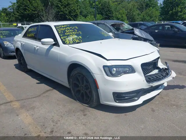 2C3CCAGG4MH602645 — 2021 Chrysler 300 S AWD, Передняя часть (Front), фото до ремонта
