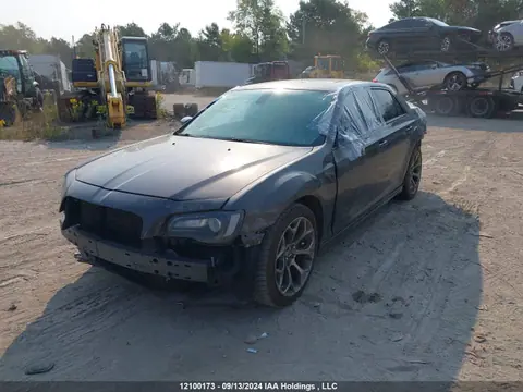 2017 Chrysler 300 S VIN 2C3CCABG1HH514097 фото 2