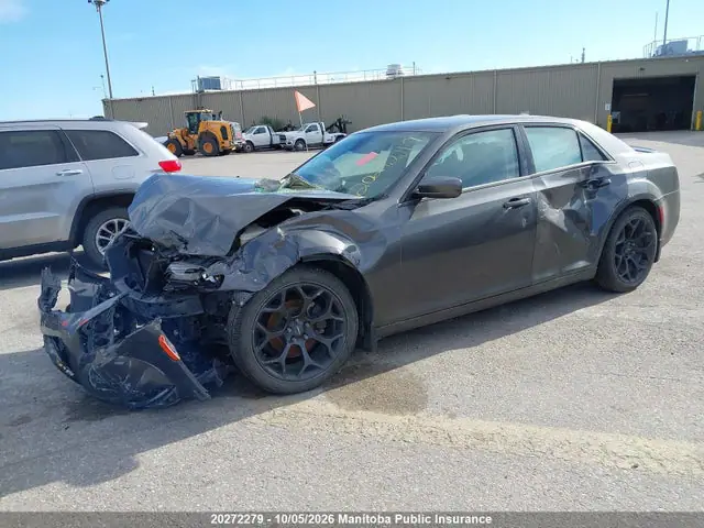 2019 Chrysler 300 S VIN 2C3CCABG1KH516925 фото 2