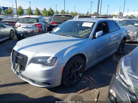 2022 Chrysler 300 S VIN 2C3CCABG0NH158611 фото 2