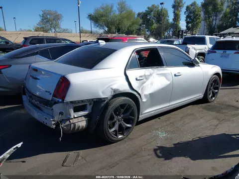 2022 Chrysler 300 S VIN 2C3CCABG0NH158611 фото 4