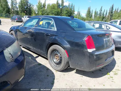 2018 Chrysler 300 Touring VIN 2C3CCAAG8JH283383 фото 3