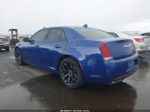 2019 Chrysler 300 Touring VIN 2C3CCAAG1KH728838 фото 3