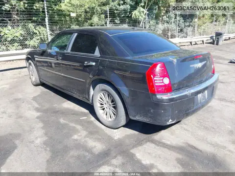 2010 Chrysler 300 Touring/Signature Series/Executive Series VIN 2C3CA5CV6AH263061 фото 4