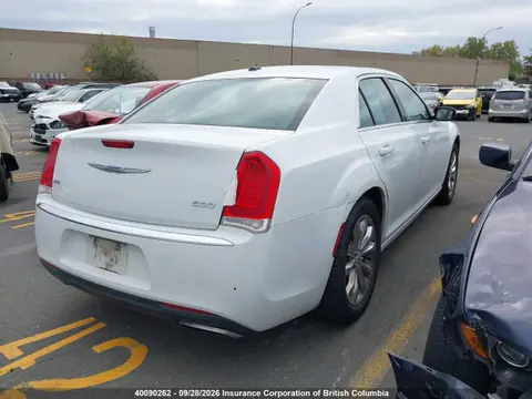 2015 Chrysler 300 VIN 2C3CCARG6FH854025 фото 4