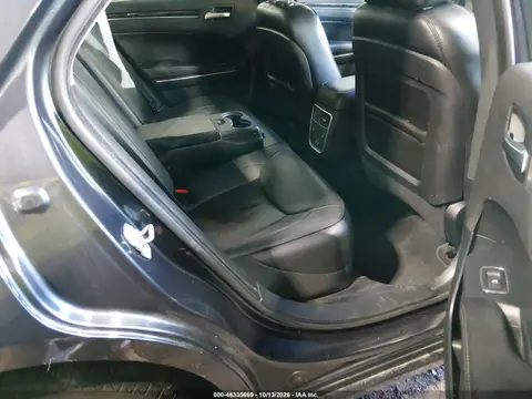 2018 Chrysler 300 Limited Awd VIN 2C3CCAKG6JH268234 фото 9