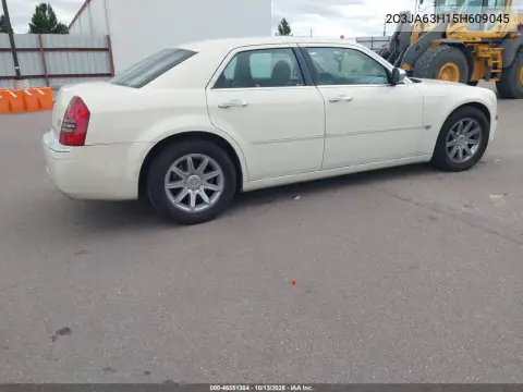 2C3JA63H15H609045 — 2005 Chrysler 300C, фото 4 с аукциона IAAI, Естественный износ