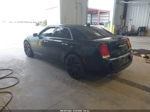 2017 Chrysler 300C VIN 2C3CCAEG4HH566514 фото 3