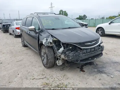2018 Chrysler Pacifica Hybrid Limited VIN 2C4RC1N75JR139722 фото 1
