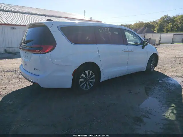 2024 Chrysler Pacifica Hybrid Select VIN 2C4RC1S71RR198301 фото 4