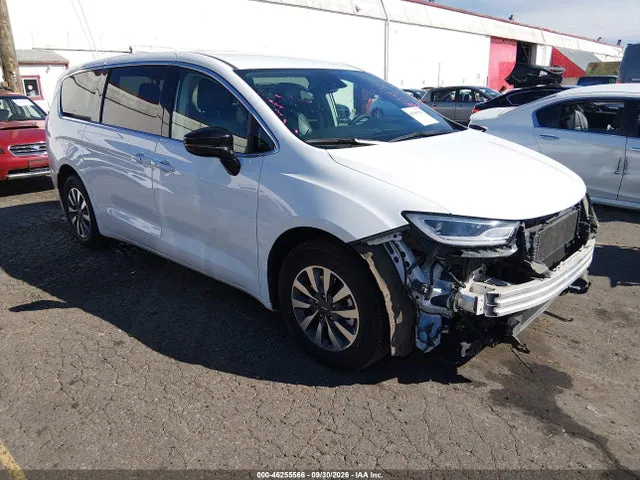 2024 Chrysler Pacifica Hybrid Select VIN 2C4RC1S7XRR156628 фото 1