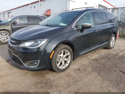 2019 Chrysler Pacifica Limited VIN 2C4RC1GG6KR551842 фото 2