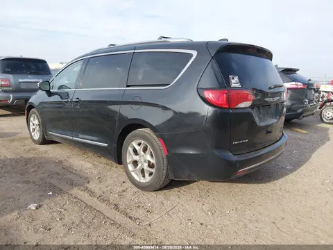 2019 Chrysler Pacifica Limited VIN 2C4RC1GG6KR551842 фото 3