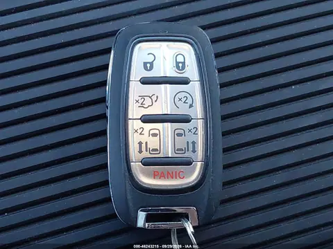 2025 Chrysler Pacifica Limited VIN 2C4RC1GGXSR514714 фото 11