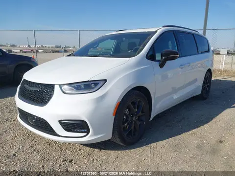 2026 Chrysler Pacifica Limited VIN 2C4RC1GG4TR253730 фото 2